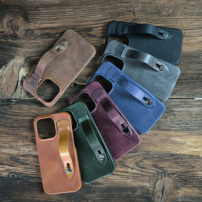 1002-L-PhoneCase-SCREWED